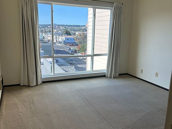 5th image of 273 S Parkview Ave #3