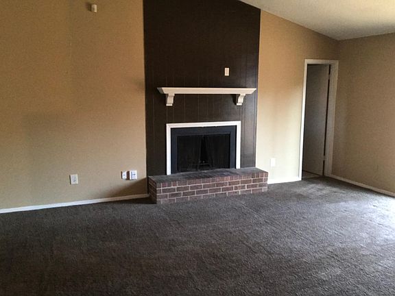 2nd image of 4353 Jardin Place Cv