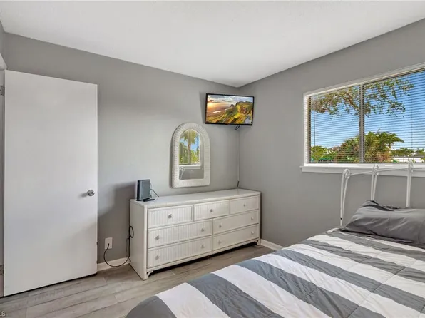 3257 Royal Canadian TRCE #2, FORT MYERS, FL 33907