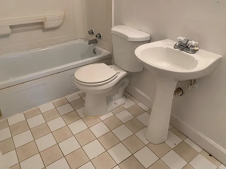 4629 Ferncliff Dr — Photo 1