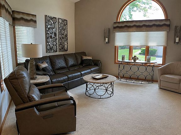 2nd image of 11132 Prospect Pl