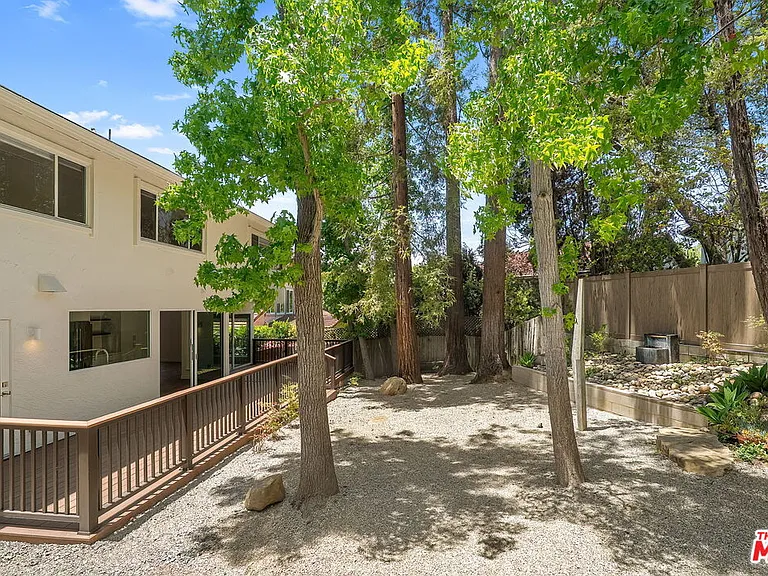 10311 Clusterberry Ct — Photo 42