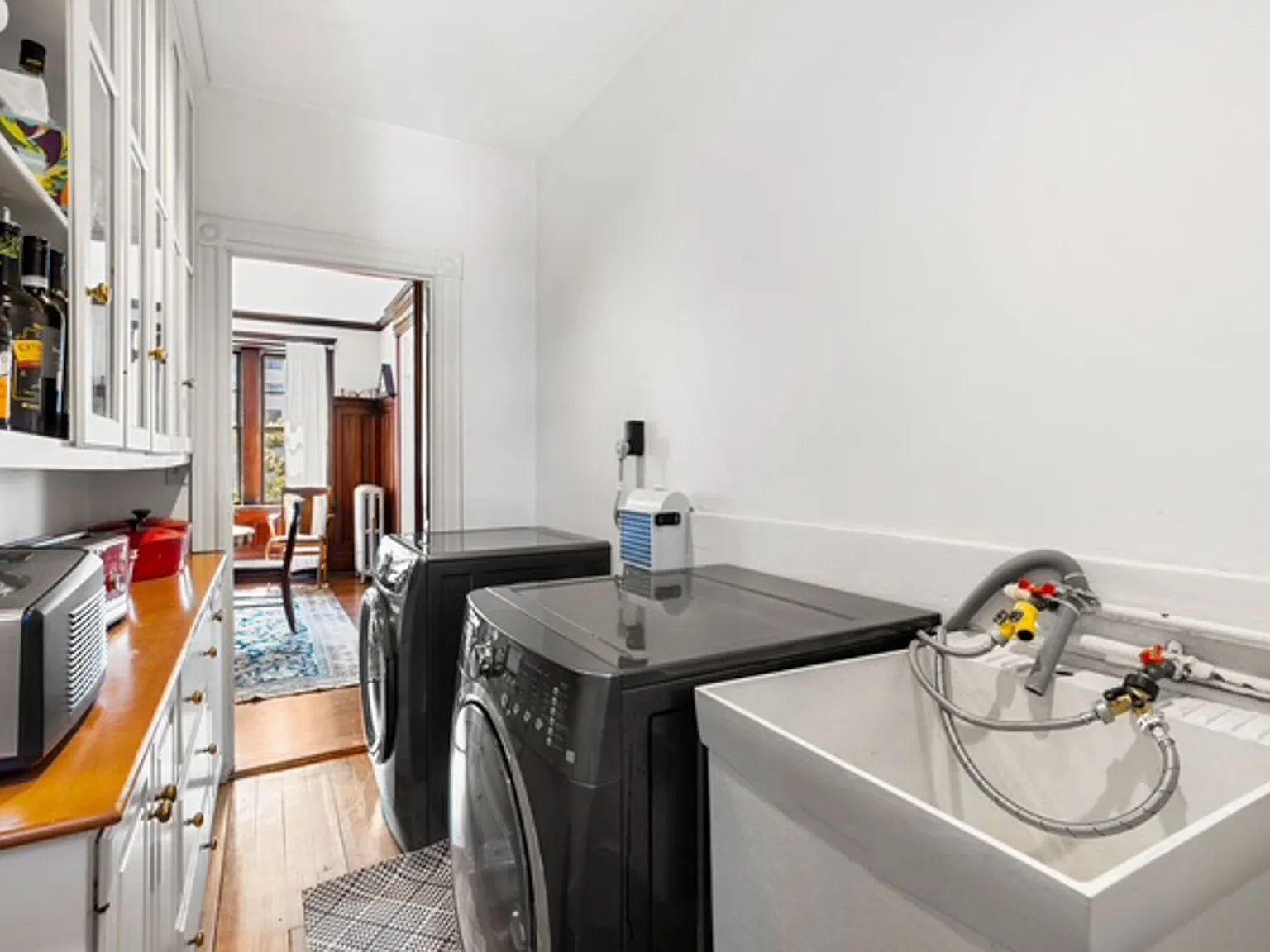 18 Fuller St — Photo 2
