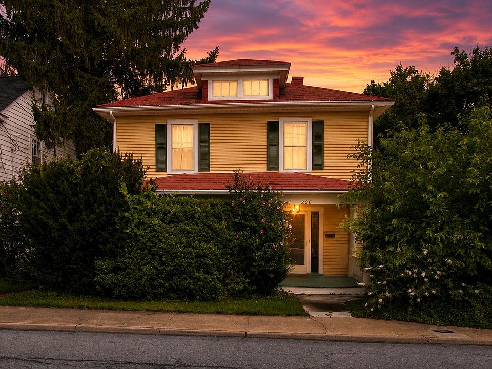 1st image of 226 Thornrose Ave