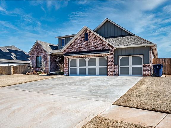 5th image of 3812 Bridge Wood Ln