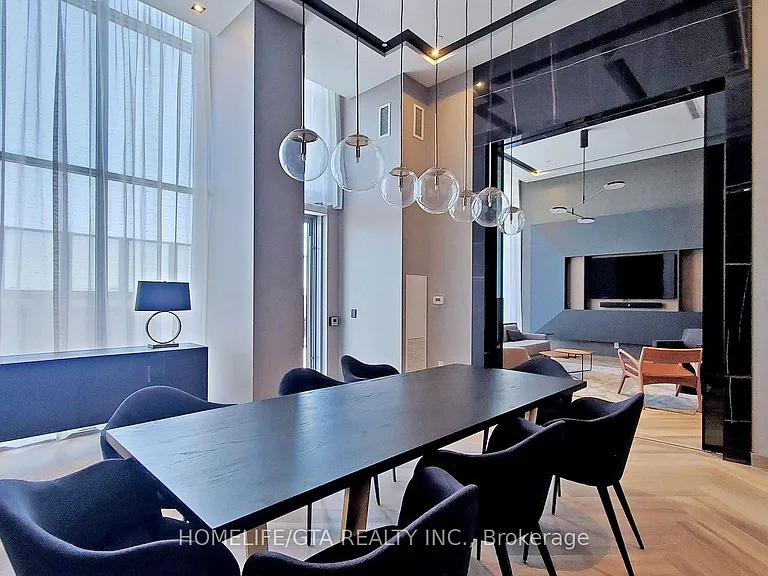 225 Village Green Sq #601 — Photo 29
