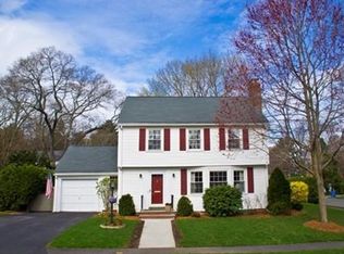 1 Sylvan Cir, Lynnfield, MA 01940