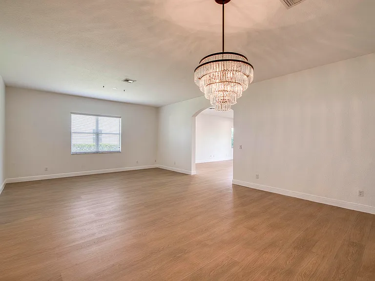172 Manor Cir — Photo 16