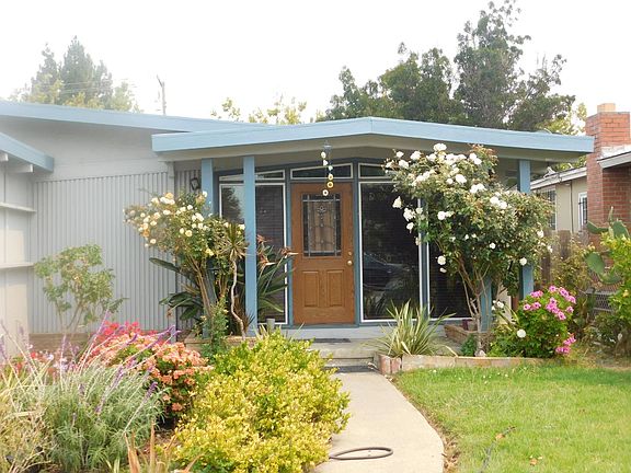 3rd image of 2552 Emmett Way