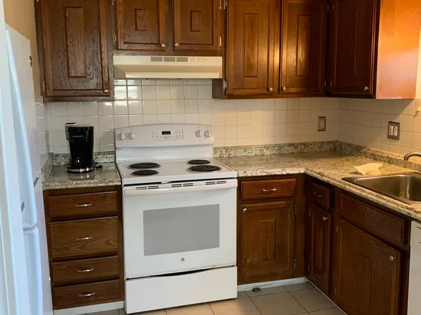 1530 Douglas Ave #1, Providence, RI 02904