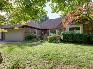 1426 E Glenwood St, Springfield, MO 65804