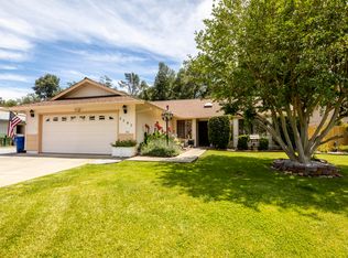 3797 Canterbury Dr, Redding, CA 96002