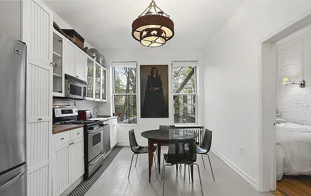 Rented by Douglas Elliman | media 6