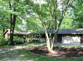 255 Mount Hebron Rd, Makanda, IL 62958