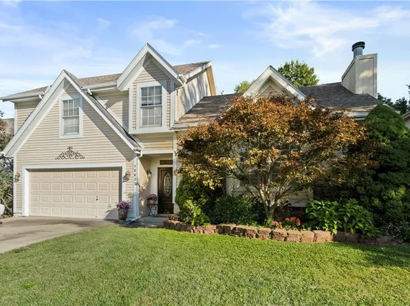 15623 Riley St, Overland Park, KS 66223