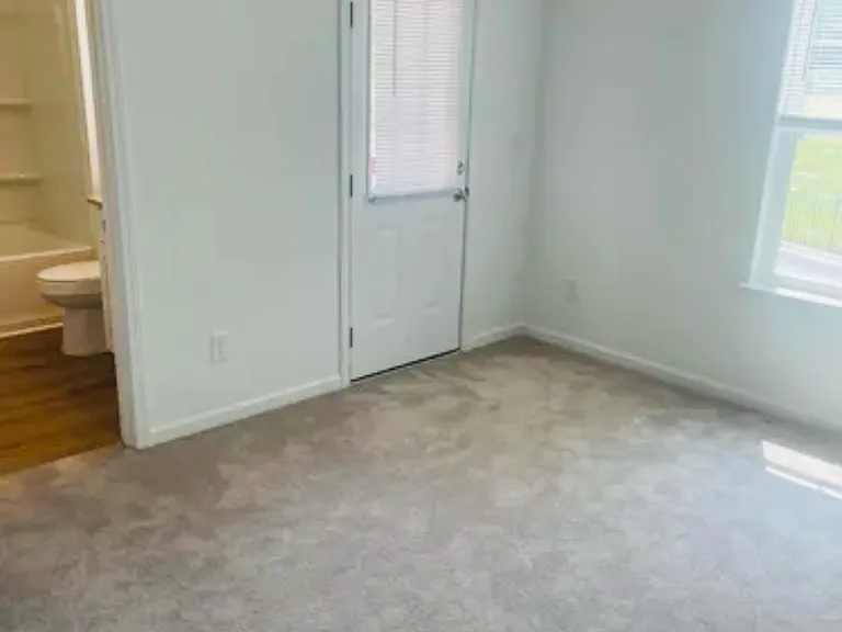 1208 N Morris St — Photo 11