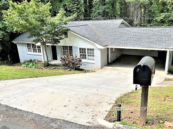 2nd image of 2372 Oakridge Ct