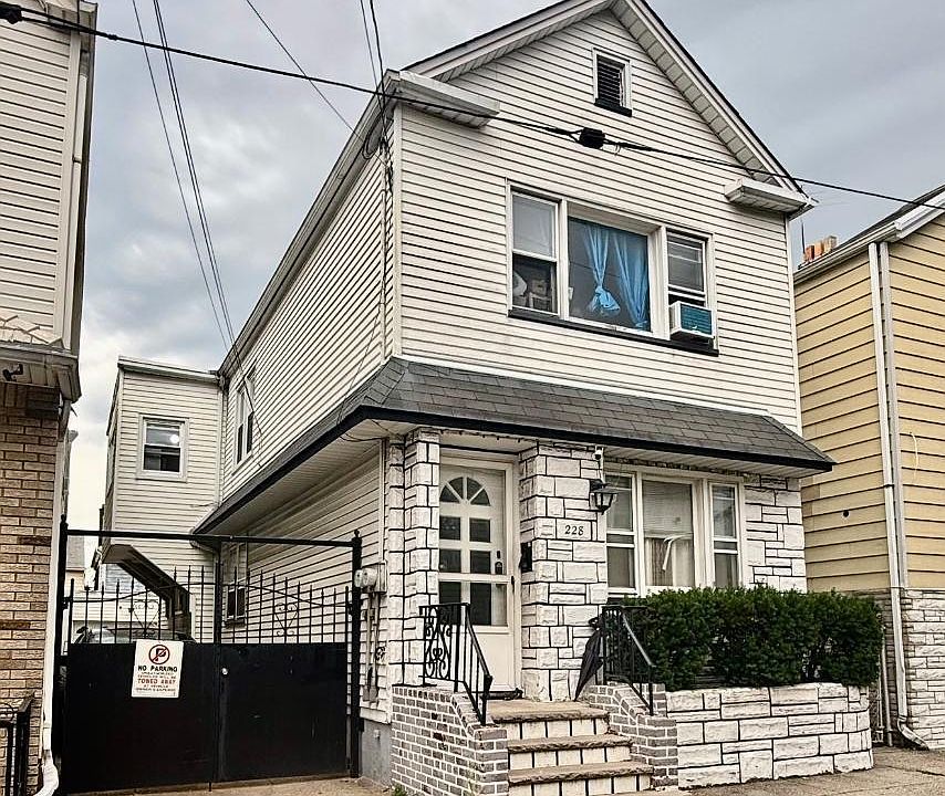 1st image of 228 Elm St