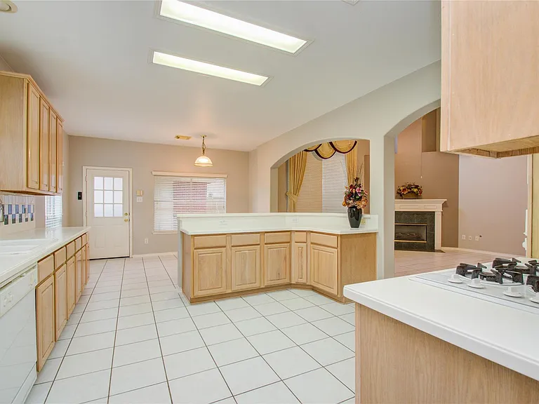 411 Green Stone Ct — Photo 14