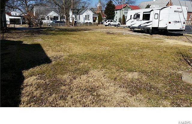 1st image of 174 S 2nd St