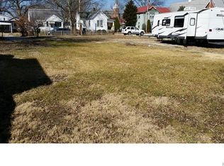 174 S 2nd St, Ste Genevieve, MO 63670