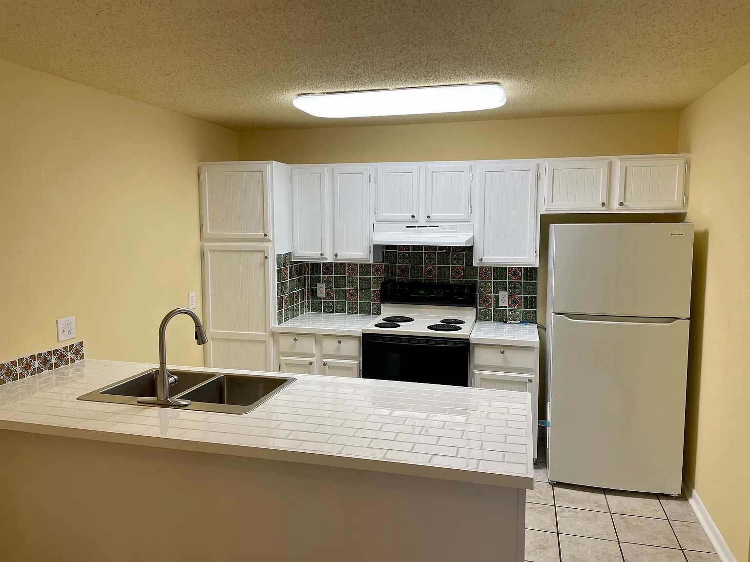 2 bed, 1.5 bath, 1232 sqft, $1,250 — Photo 4