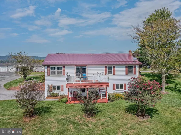 1165 Waugh Rd, Berkeley Springs, WV 25411