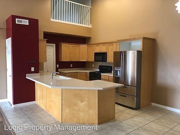 3rd image of 5012 Timber Way Unit 415