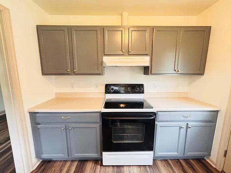 9338 Holsey Rd — Photo 3