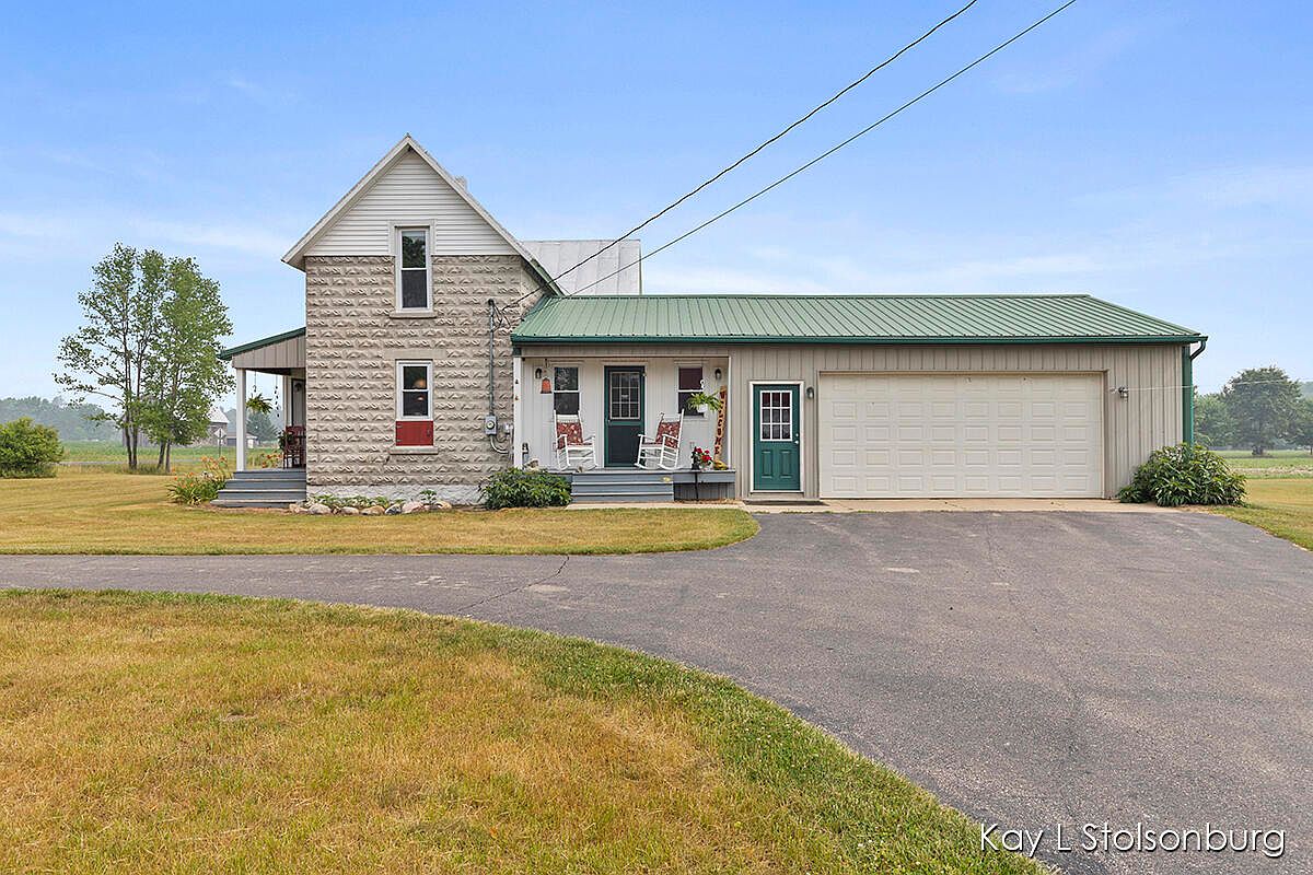 3179 6th St, Wayland, MI 49348 MLS 23023154 Zillow