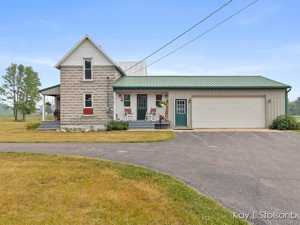 3179 6th St, Wayland, MI 49348