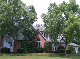 95 Rosewood Dr, Leola, PA 17540