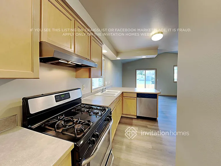 10504 56th Dr NE — Photo 6