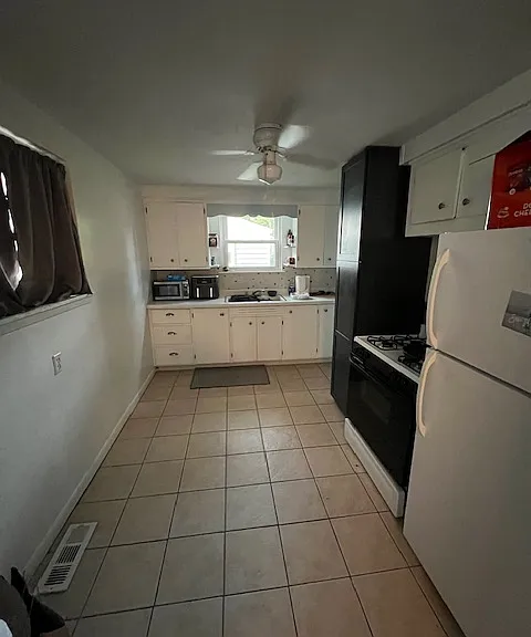 165 Aylesboro Ave — Photo 2