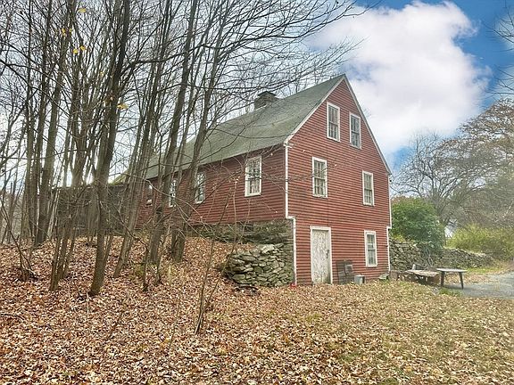 3rd image of 191 Hartness Rd