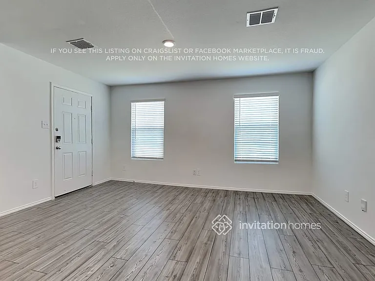 3214 Crestone Dr — Photo 3