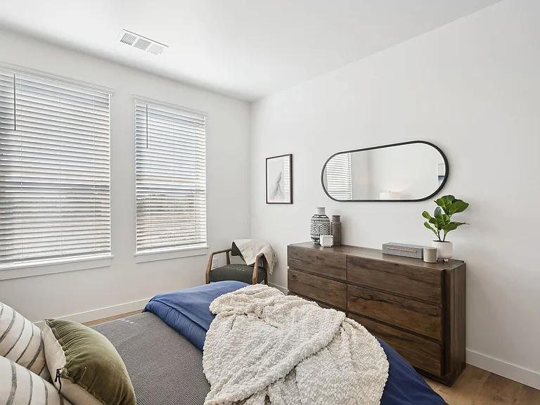 Momentum Apartments — Photo 18