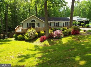 48 Hillcrest Dr, Stafford, VA 22556