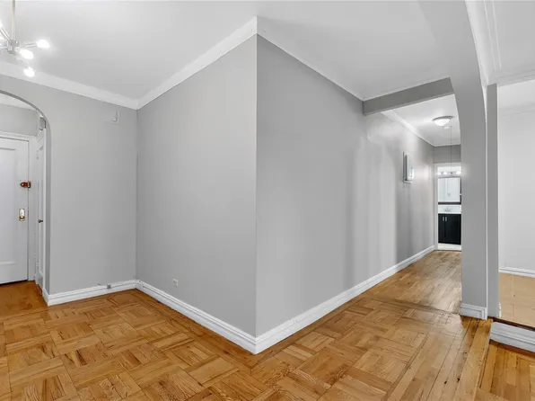 4107 42nd Street #2J, Sunnyside, NY 11104