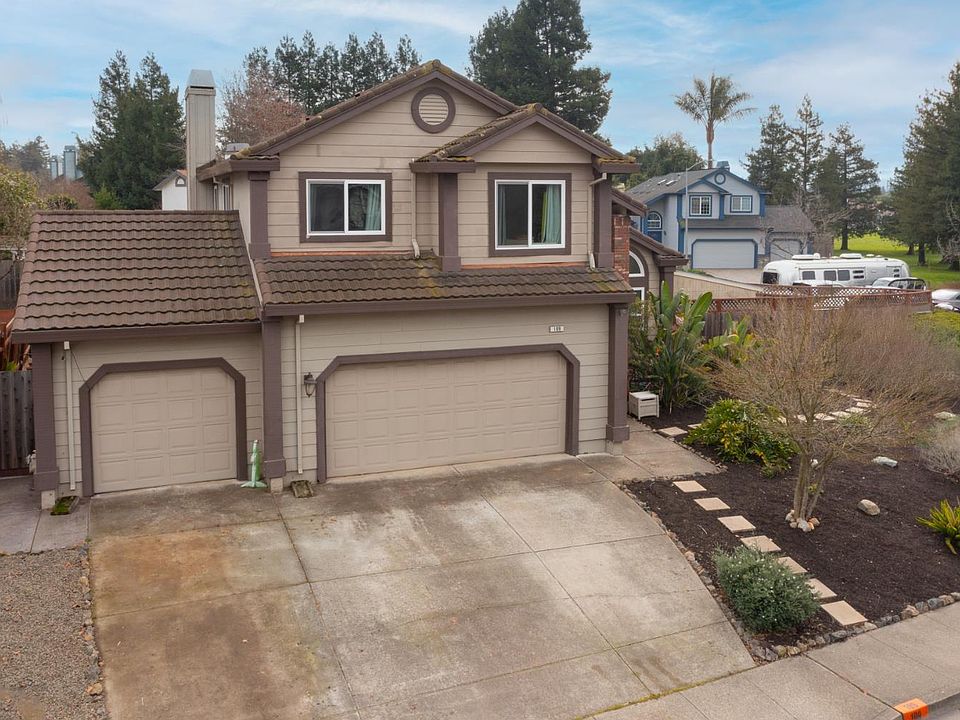 1st image of 109 Tuxedo Court