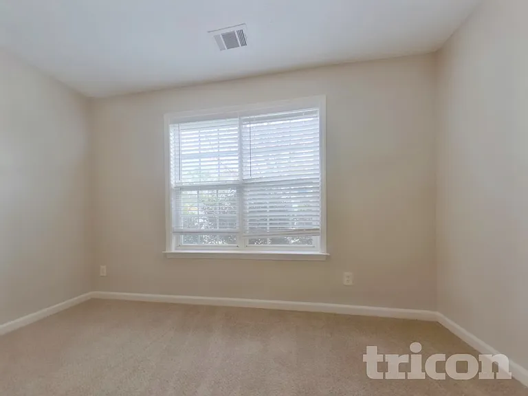 6452 Shadow Ct — Photo 13