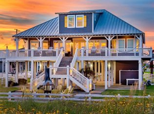 2344 Trinidad Dr, Crystal Beach, TX 77650