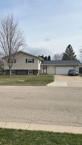 447 Neevel Ave, Waupun, WI, 53963