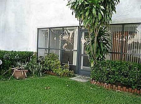 5th image of 10406 NW 6th St