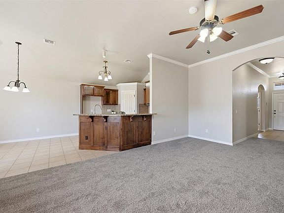 5th image of 11640 SW 10th St
