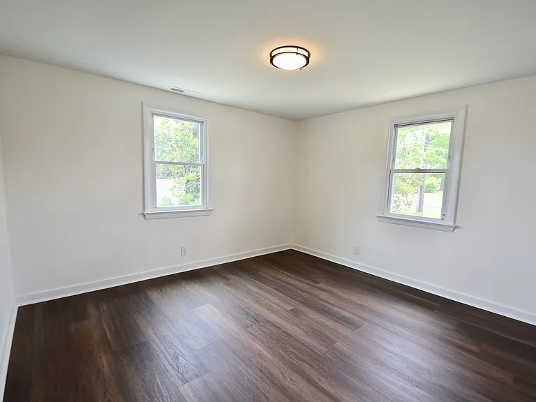 10169 Locust St — Photo 15