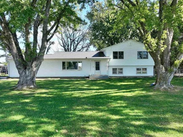 29824 Us Highway 77, Beatrice, NE 68310
