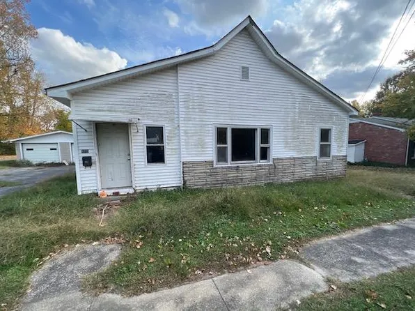 110 W Moss Ave, Earlington, KY 42410