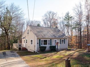 3 Oak Dr, Raymond, NH 03077