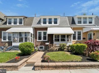 8 Cedar St, Marcus Hook, PA 19061